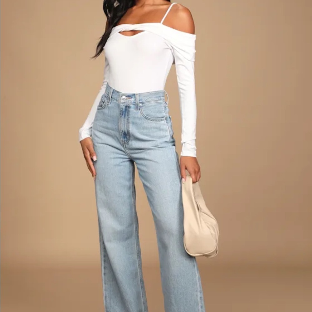 Off the shoulder white long sleeve